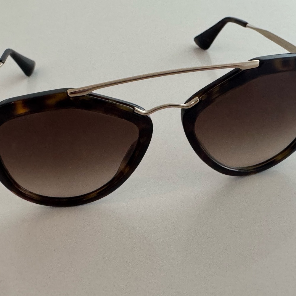 Authentic Prada Brown Tortoise Shell Sunglasses S… - image 5
